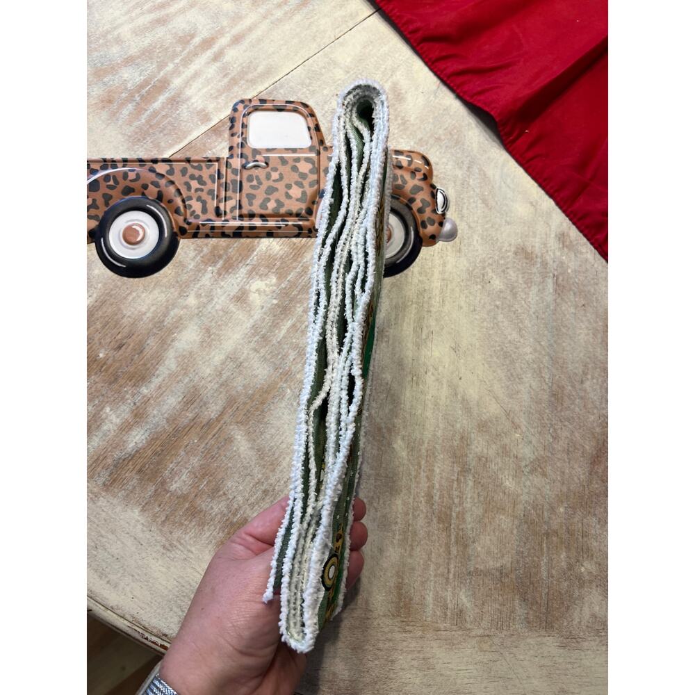 Leopard animal print Christmas truck and Christmas ribbon - Picture 2 of 6